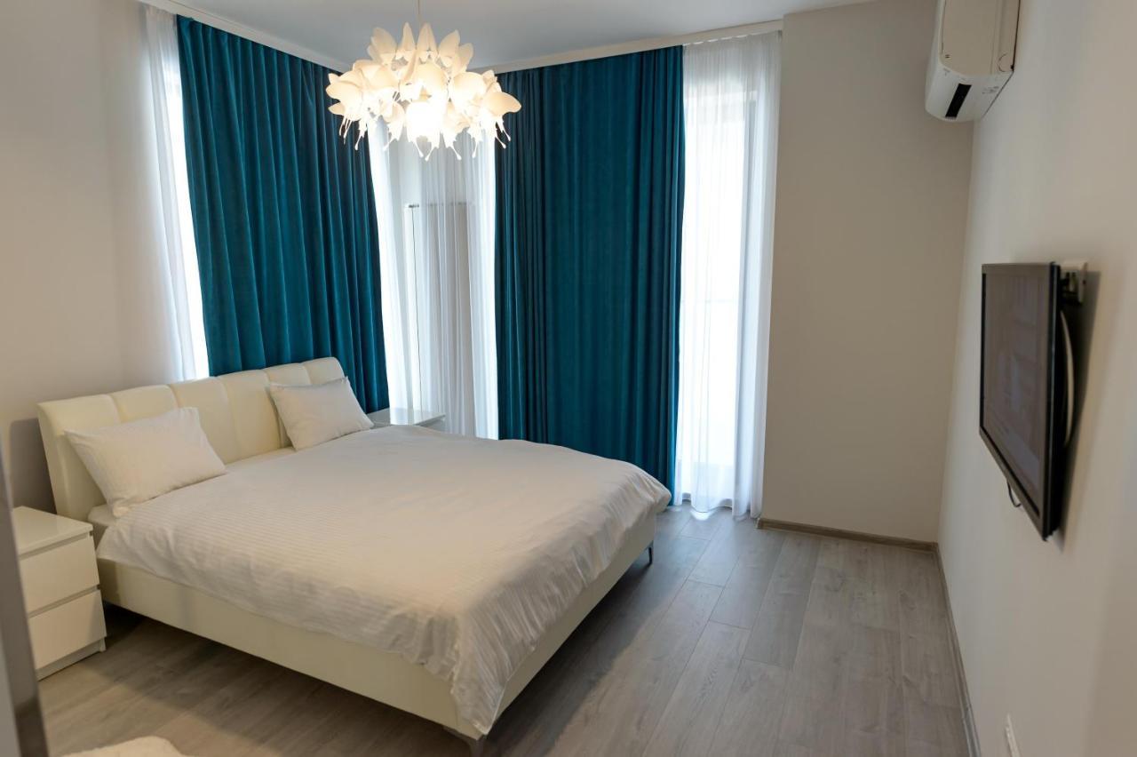 Atlantis & Mamaia