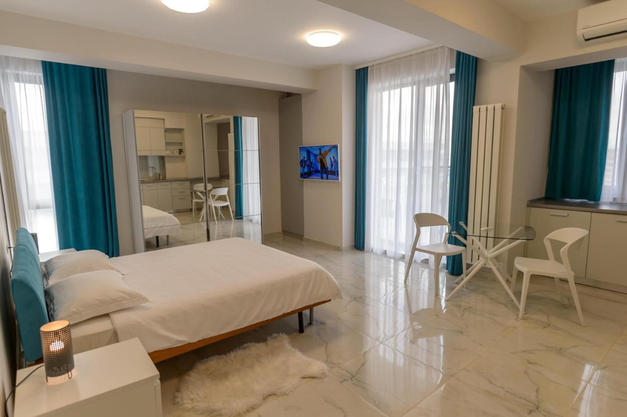 Atlantis & Apartment *